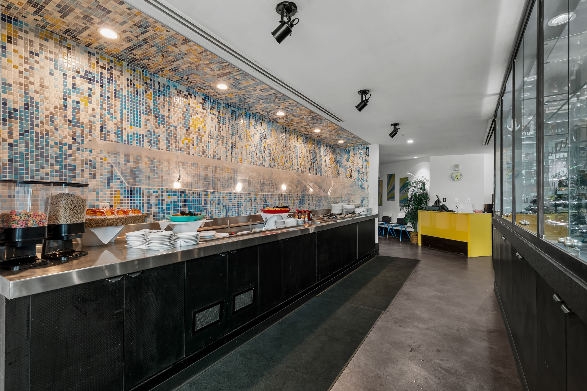 Amenity Food & Beverage Outlets