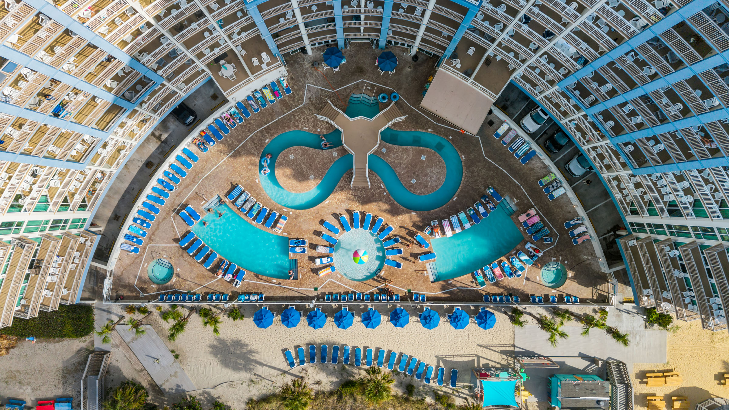Amenities Outdoor Pools & Lazy River